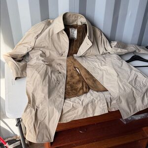 London Fog Men's Beige Trench Coat (42R)